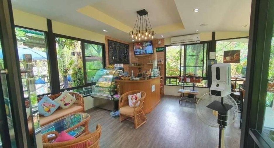 For sale 11 bedrooms hotel in Mueang Samut Songkhram, Samut Songkhram