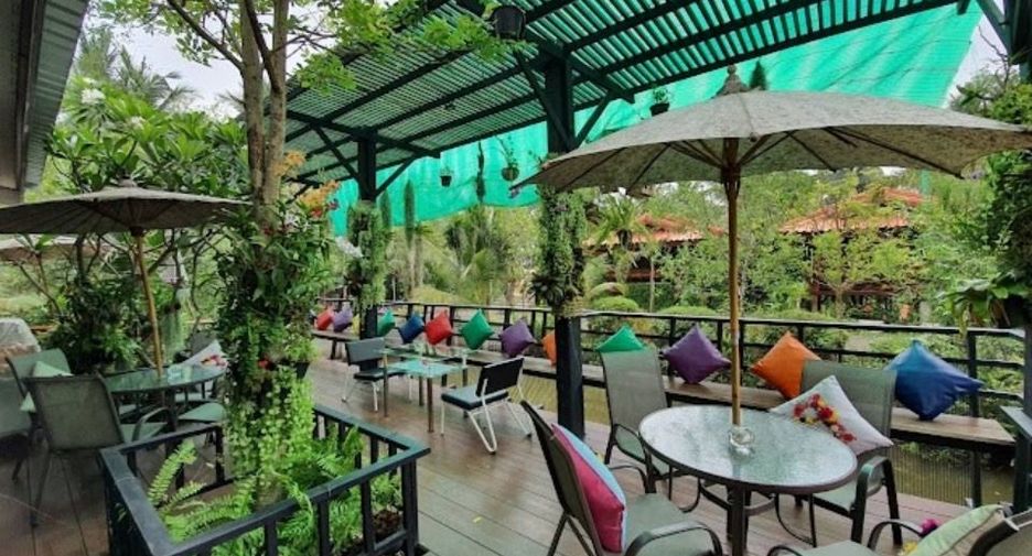 For sale 11 bedrooms hotel in Mueang Samut Songkhram, Samut Songkhram