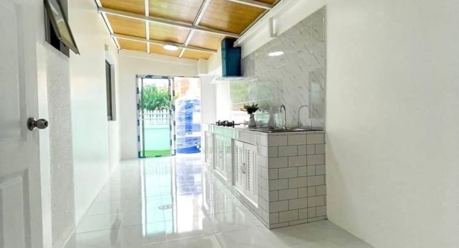 For sale 3 bedrooms house in Si Racha, Chonburi