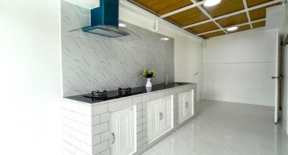 For sale 3 bedrooms house in Si Racha, Chonburi