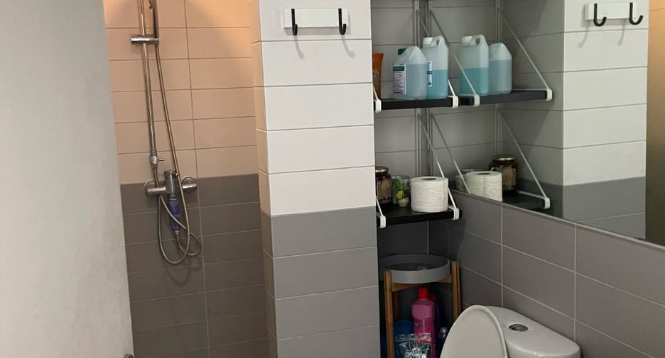 Продажа 2 спальни кондо в Кхлонг Сан, Бангкок