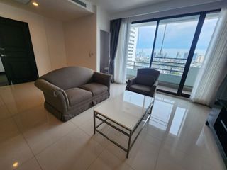 À louer 3 chambres appartement à Khlong Toei, Bangkok