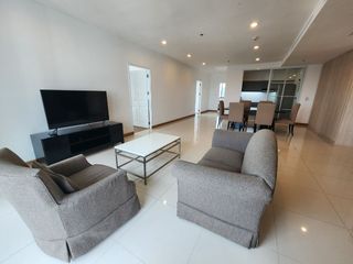 À louer 3 chambres appartement à Khlong Toei, Bangkok