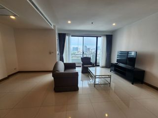 À louer 3 chambres appartement à Khlong Toei, Bangkok