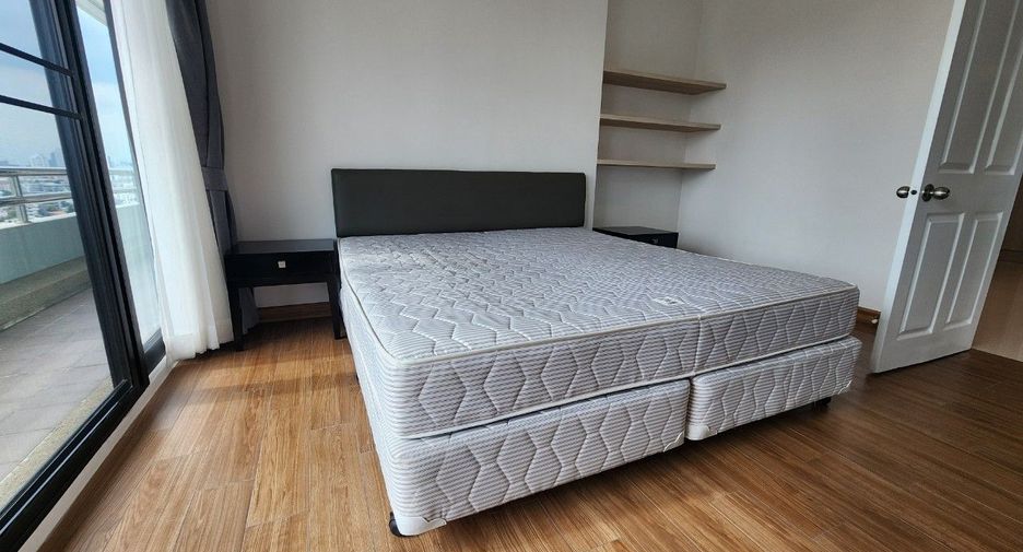 Apartment zur Miete mit 3 Zimmer in Khlong Toei, Bangkok
