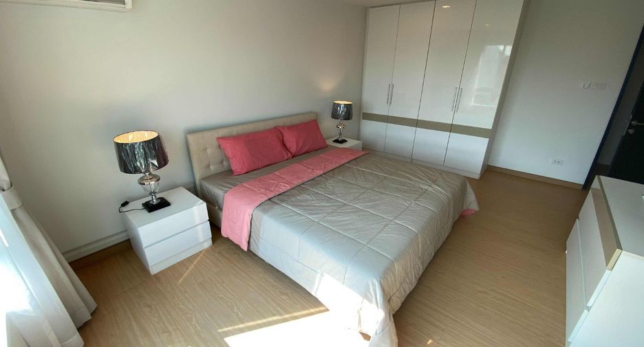 For rent 2 bedrooms apartment in Khlong Toei, Bangkok