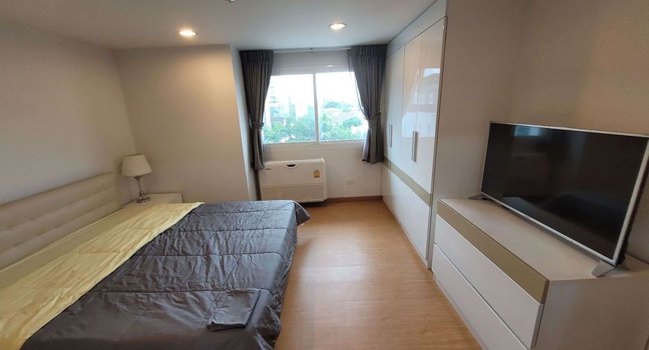 For rent 2 bedrooms apartment in Khlong Toei, Bangkok