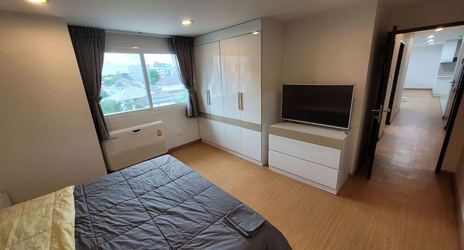 For rent 2 bedrooms apartment in Khlong Toei, Bangkok