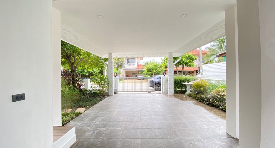 For rent and for sale 3 bedrooms house in San Kamphaeng, Chiang Mai
