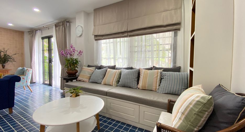 For rent and for sale 3 bedrooms house in San Kamphaeng, Chiang Mai
