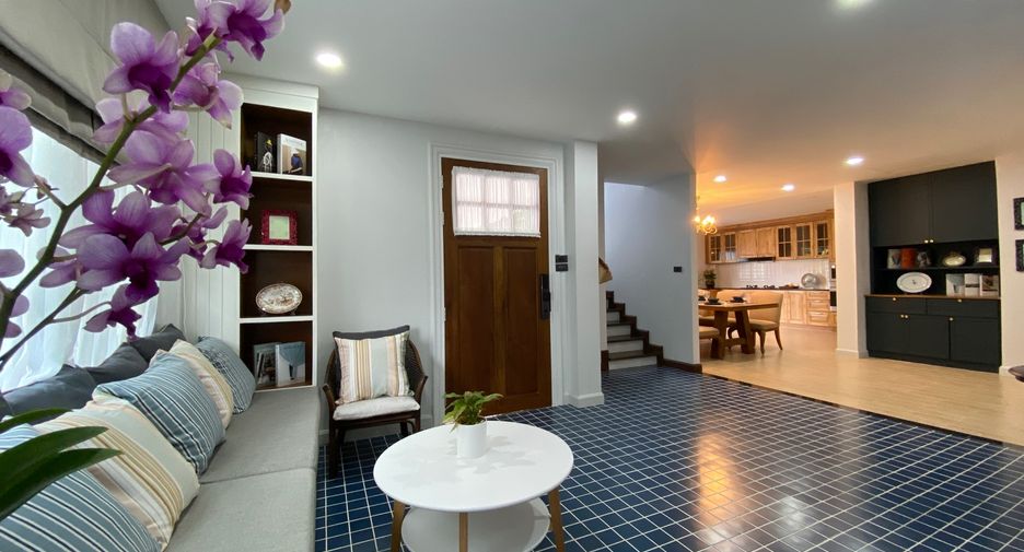 For rent and for sale 3 bedrooms house in San Kamphaeng, Chiang Mai