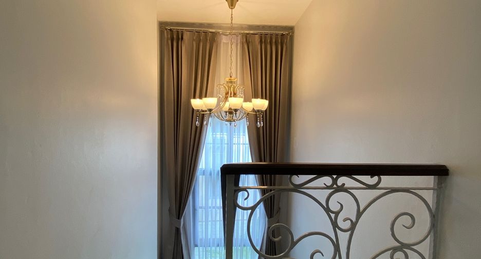 For rent and for sale 3 bedrooms house in San Kamphaeng, Chiang Mai