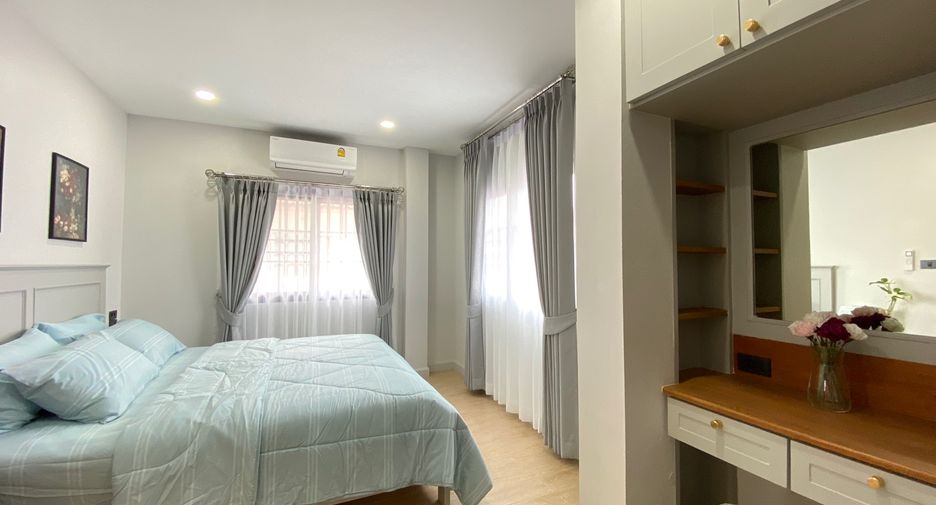 For rent and for sale 3 bedrooms house in San Kamphaeng, Chiang Mai