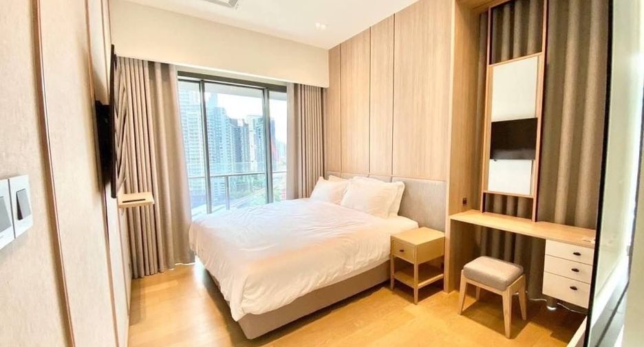 For rent 2 bedrooms condo in Khlong Toei, Bangkok