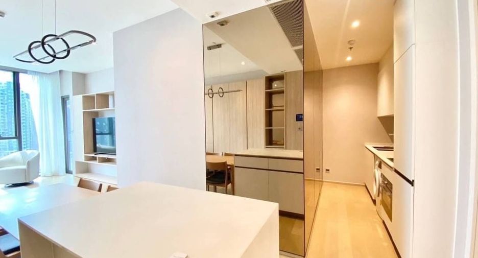 For rent 2 bedrooms condo in Khlong Toei, Bangkok