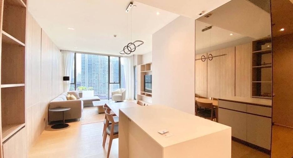 For rent 2 bedrooms condo in Khlong Toei, Bangkok