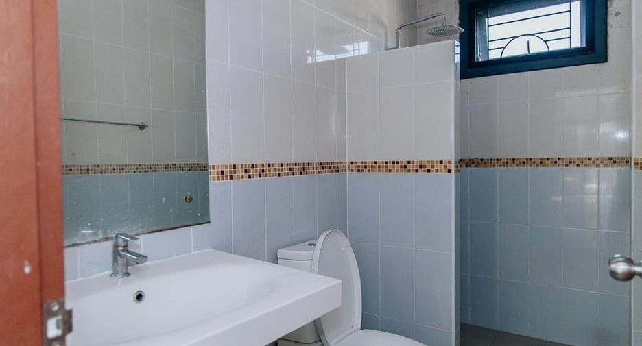 For sale 3 bedrooms house in Mueang Chiang Mai, Chiang Mai
