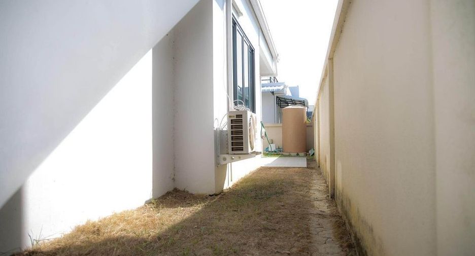 For sale 3 bedrooms house in Mueang Chiang Mai, Chiang Mai