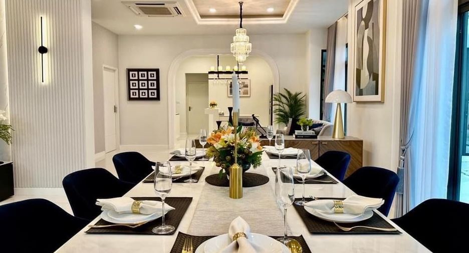Haus zur Miete mit 5 Zimmer in Lat Krabang, Bangkok