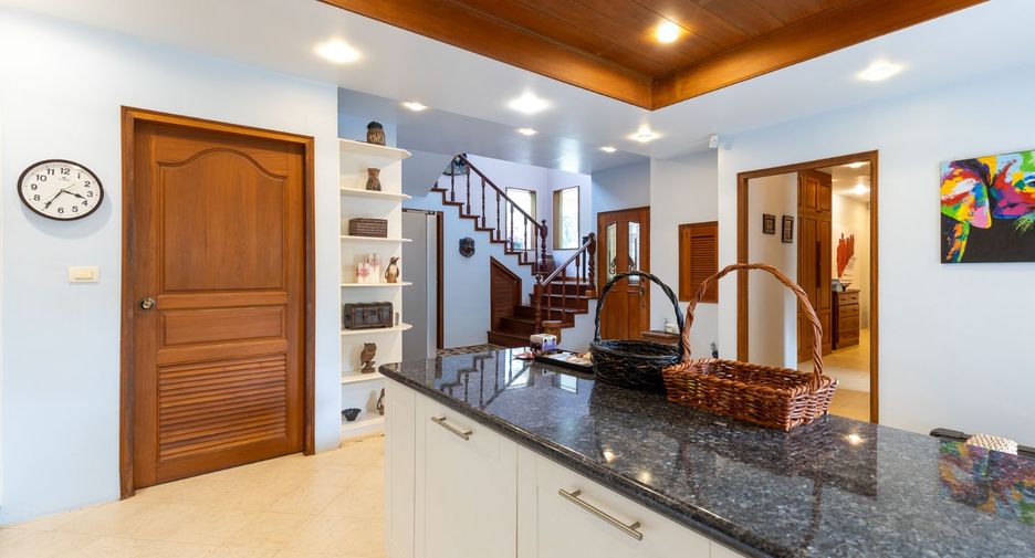 Villa zum Kauf mit 4 Zimmer in Thalang, Phuket