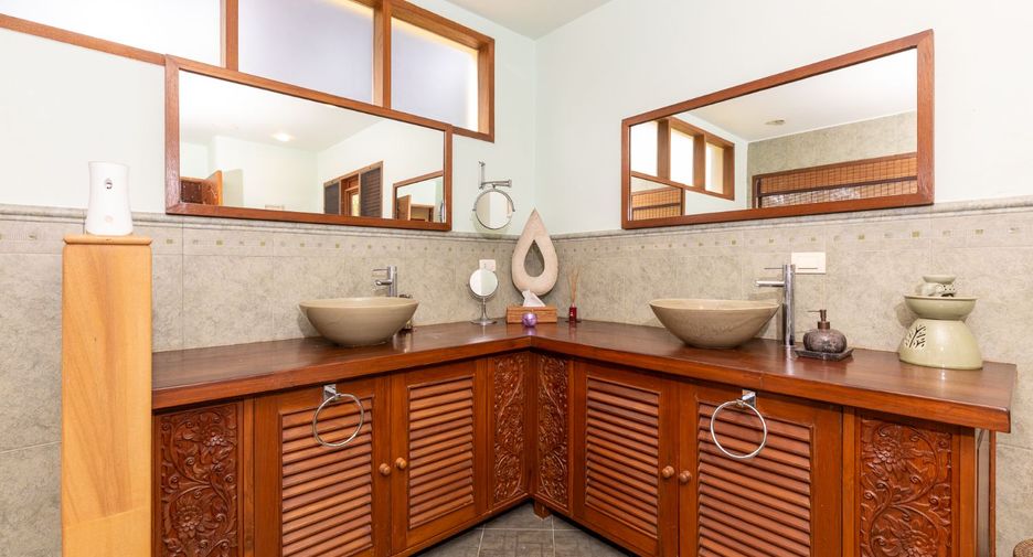 Villa zum Kauf mit 4 Zimmer in Thalang, Phuket