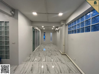 出售 4 卧室 商业空间 在 Yan Nawa, 曼谷