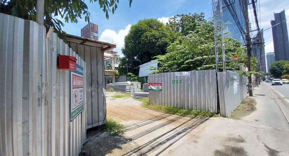 For rent land in Khlong Toei, Bangkok