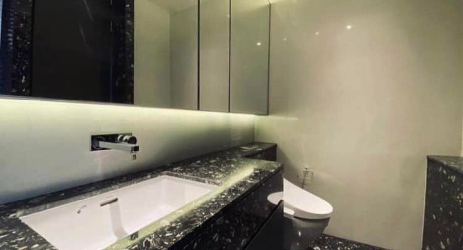 For rent and for sale 1 bed condo in Khlong Toei, Bangkok