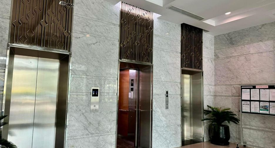 For sale 2 bedrooms condo in Ratchathewi, Bangkok