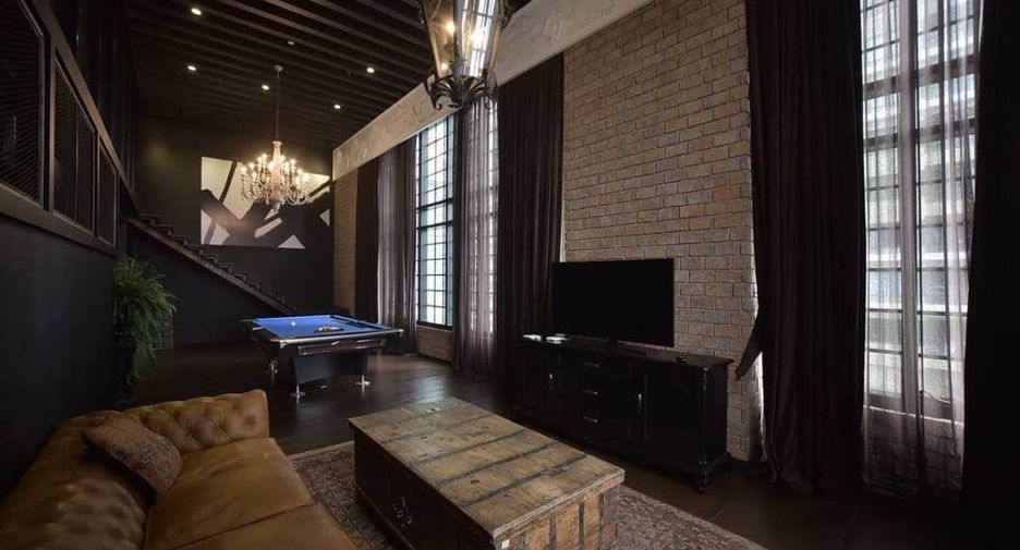 Condo en alquiler y en venta de 2 habitaciones en Khlong Toei, Bangkok