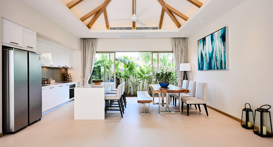 For sale 4 bedrooms villa in Thalang, Phuket