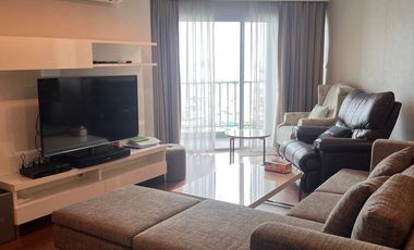 À louer et à vendre 3 chambres condo à Huai Khwang, Bangkok