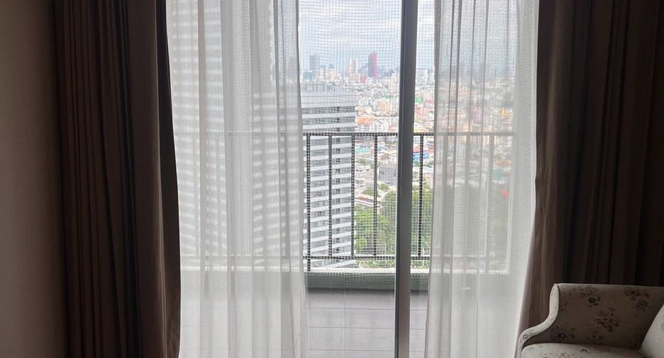 For rent and for sale 3 bedrooms condo in Huai Khwang, Bangkok