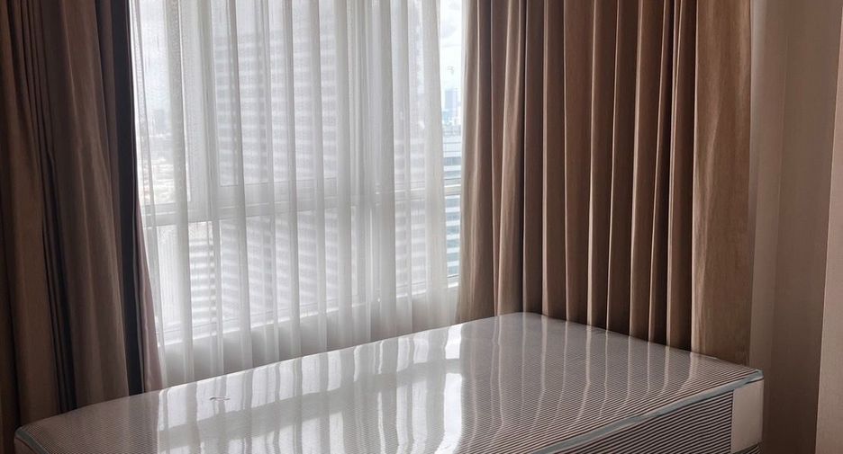 For rent and for sale 3 bedrooms condo in Huai Khwang, Bangkok