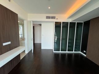 For rent 3 Beds condo in Yan Nawa, Bangkok