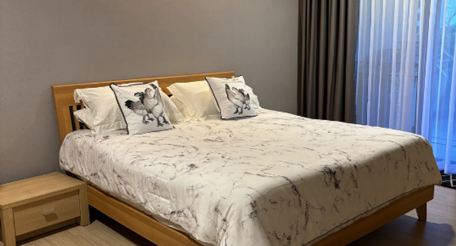 For sale 3 bedrooms condo in Sathon, Bangkok