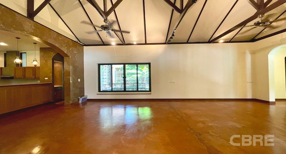 À vendre 5 chambres villa à Pak Chong, Nakhon Ratchasima