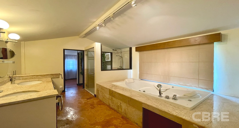 À vendre 5 chambres villa à Pak Chong, Nakhon Ratchasima