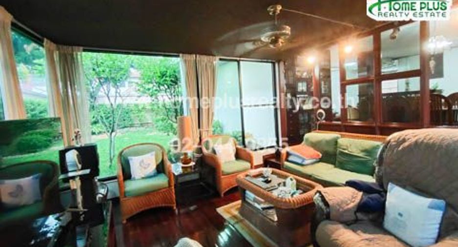 Haus zum Kauf mit 3 Zimmer in Watthana, Bangkok