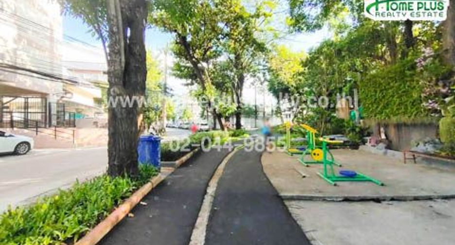 Haus zum Kauf mit 3 Zimmer in Watthana, Bangkok