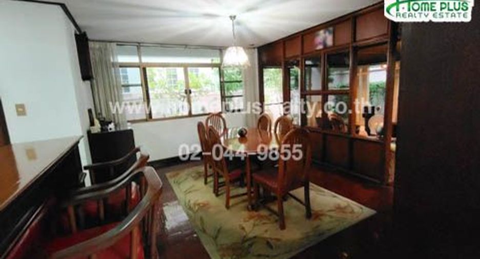 Haus zum Kauf mit 3 Zimmer in Watthana, Bangkok
