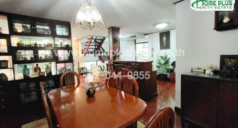 Haus zum Kauf mit 3 Zimmer in Watthana, Bangkok