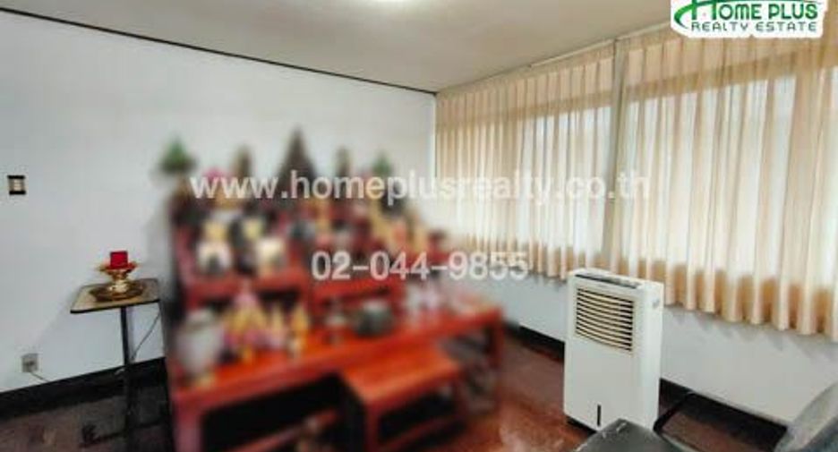 Haus zum Kauf mit 3 Zimmer in Watthana, Bangkok