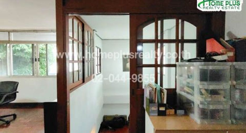 Haus zum Kauf mit 3 Zimmer in Watthana, Bangkok