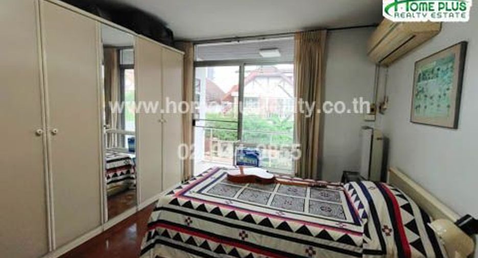 Haus zum Kauf mit 3 Zimmer in Watthana, Bangkok