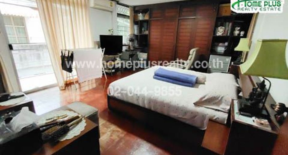 Haus zum Kauf mit 3 Zimmer in Watthana, Bangkok
