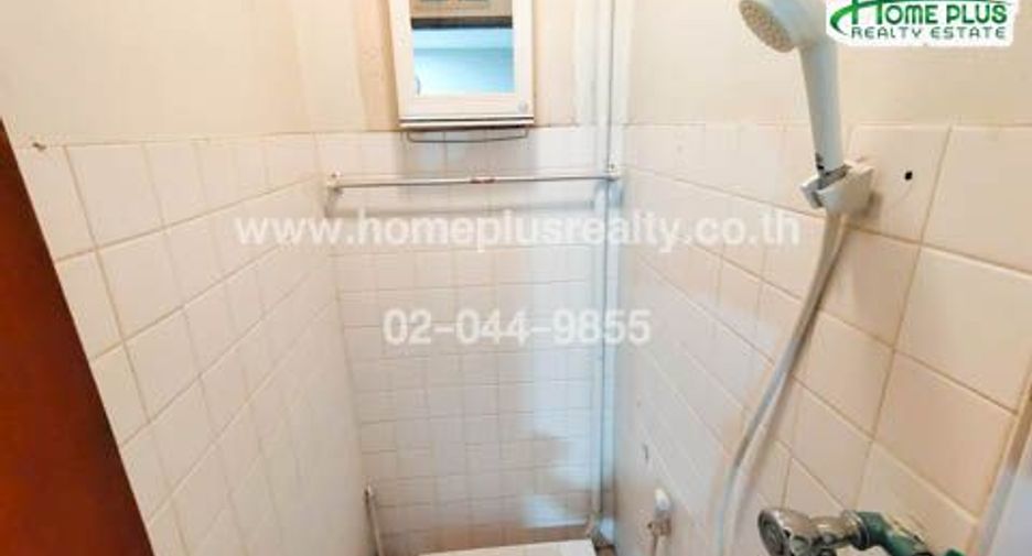 Haus zum Kauf mit 3 Zimmer in Watthana, Bangkok