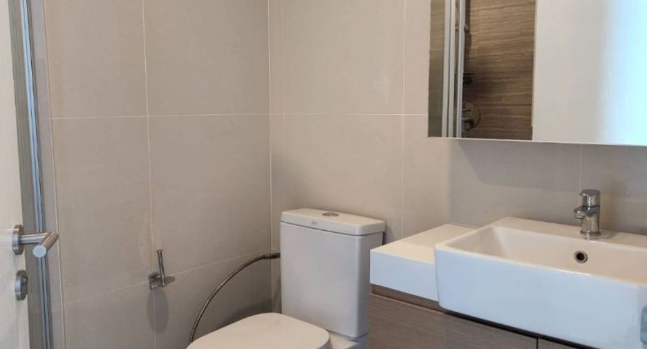 For rent 2 bedrooms condo in Si Racha, Chonburi