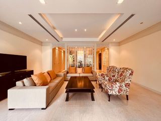 For rent 3 bed condo in Sathon, Bangkok