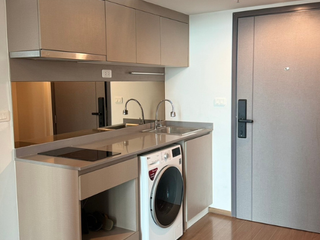 Condo en venta de 2 habitaciones en Bang Kapi, Bangkok